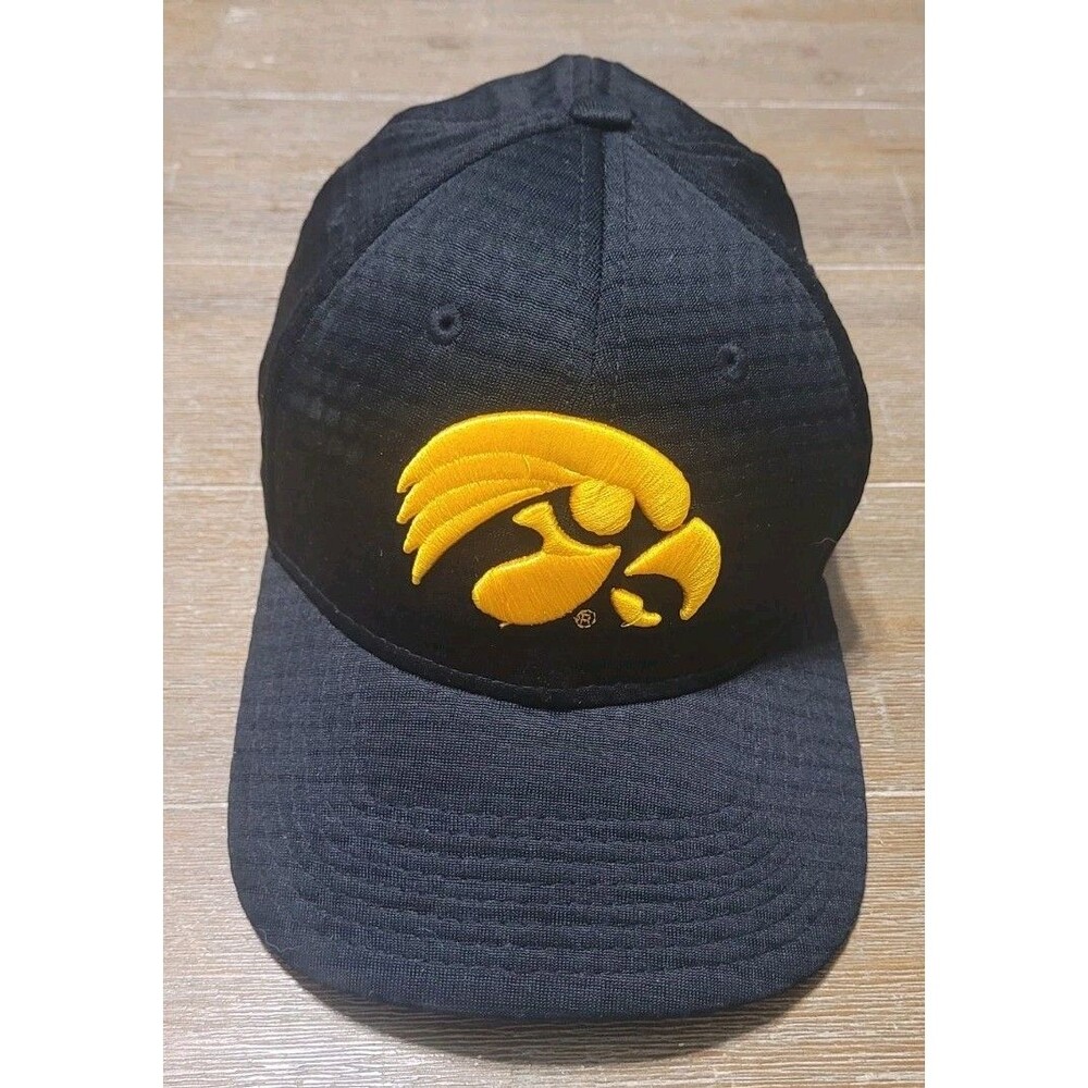 Iowa Hawkeyes Hat Cap Black New Era Small Medium 39Thirty NCAA Flexible Fit